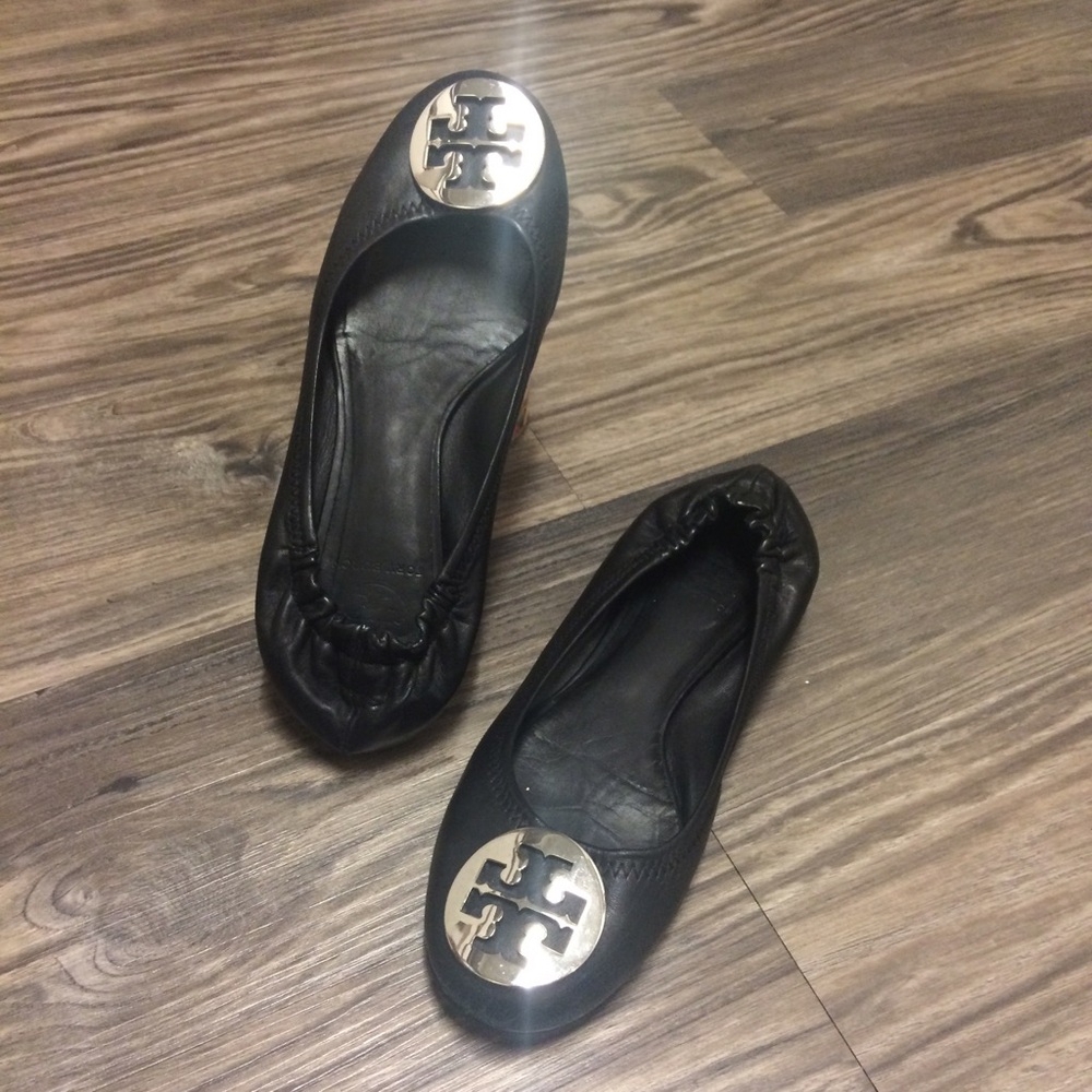 Tory Burch Reva Ballet Flats (Black w/ logo)